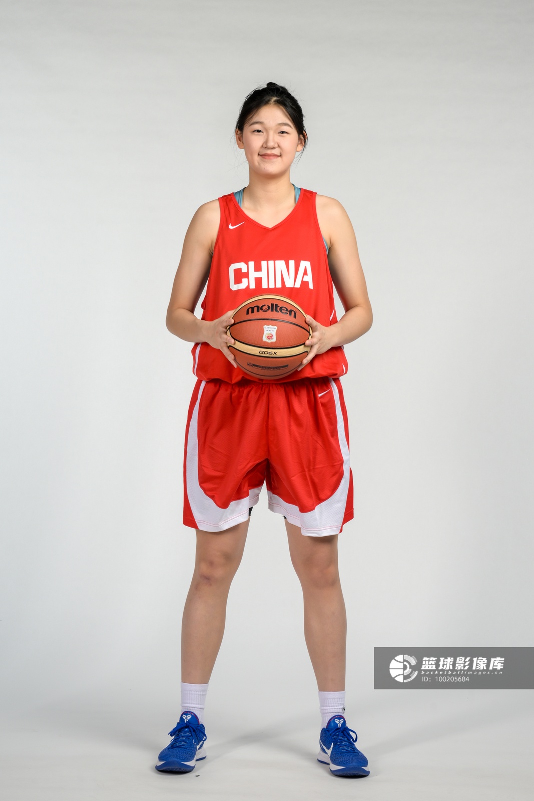 半场11中3仅得6分，孙晗昀三分5中0状态低迷