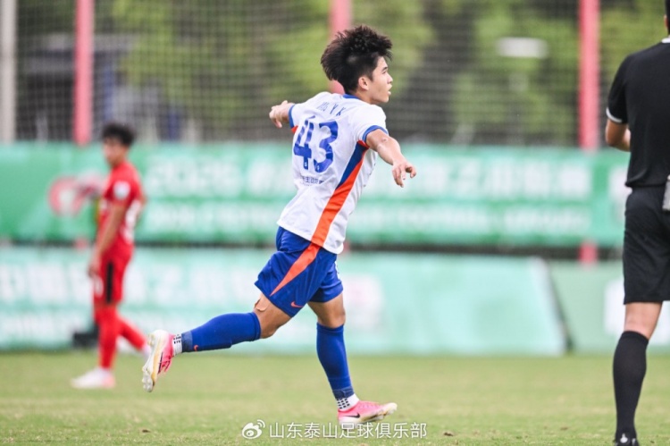 半场三球定胜局 山东泰山B队3-1上海海港富盛经开提前锁定中乙争冠组 半场三球定胜局 山东泰山B队3-1上海海港富盛经开提前锁定中乙争冠组