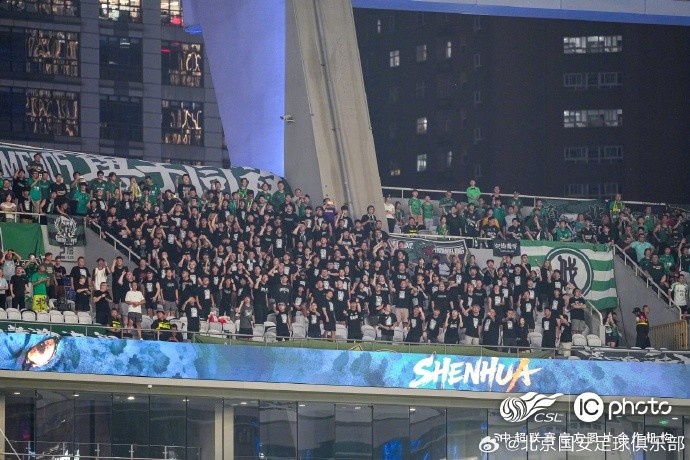 北京国安客场3-0完胜上海申花 侯森多次扑救