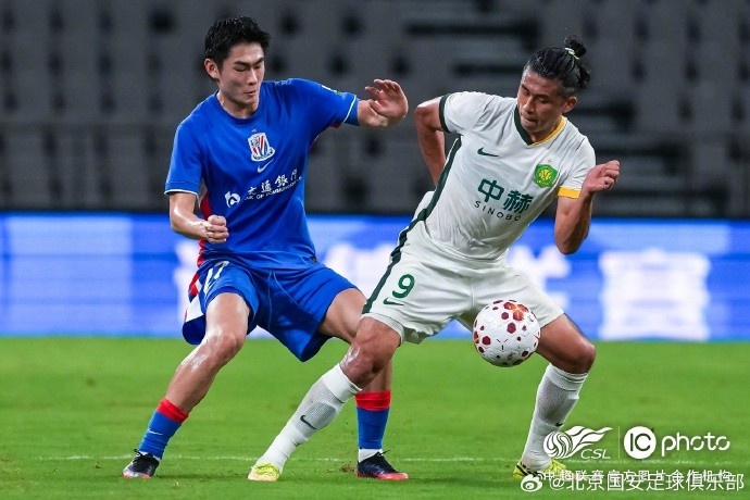 北京国安客场3-0完胜上海申花 侯森多次扑救