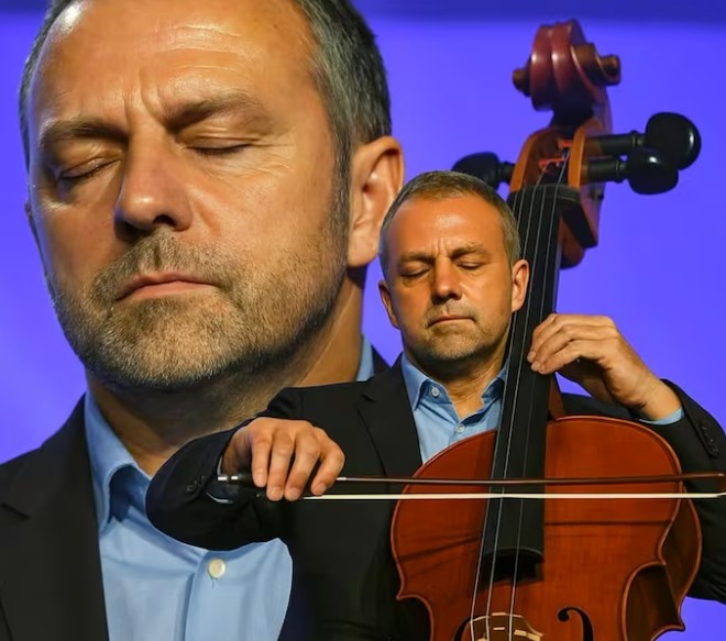 今日趣图：我们会创造新的历史！🎶听见你说~英超看红魔~🎤