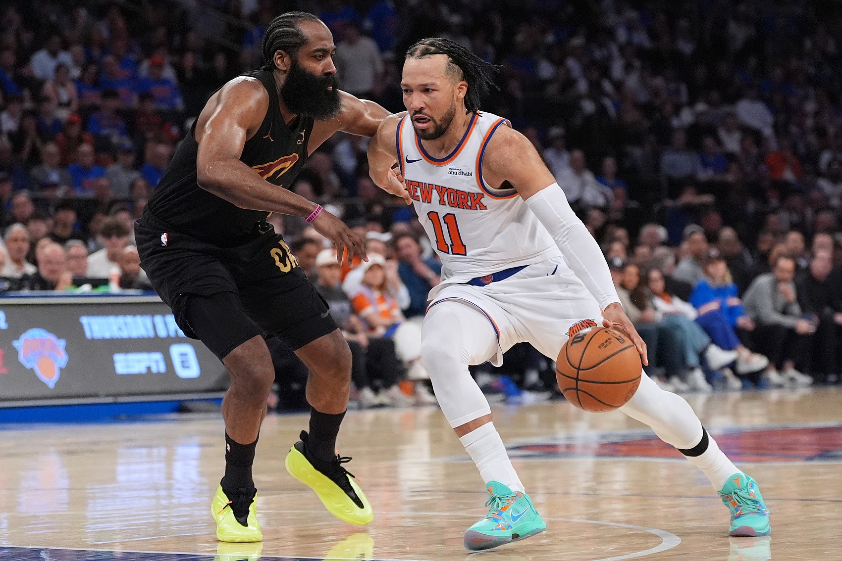 NBA季后赛前瞻:尼克斯主场再战骑士,力争扩大领先优势